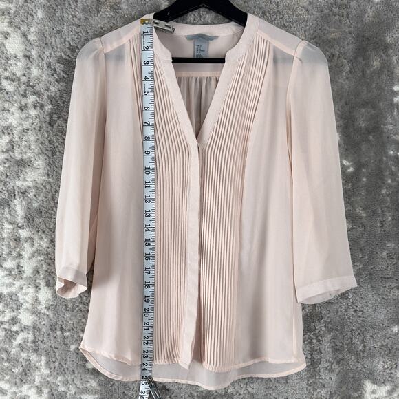 H&M Size 4 Fairy Semi Sheer Pleated Button Top Pink 3/4 Sleeve V Neck - Picture 2 of 7